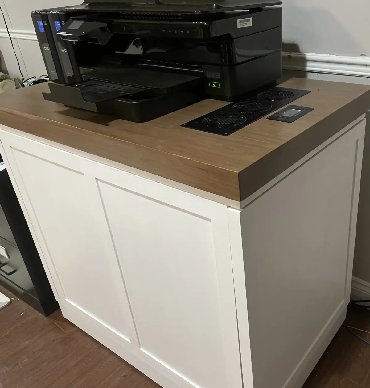How Can You Build a Silent Server Cabinet for Your HomeLab?