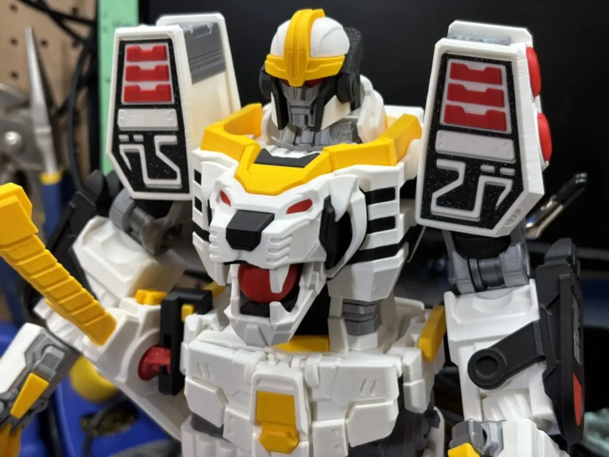 Exploring Paid 3D Models: Building the King Tiger