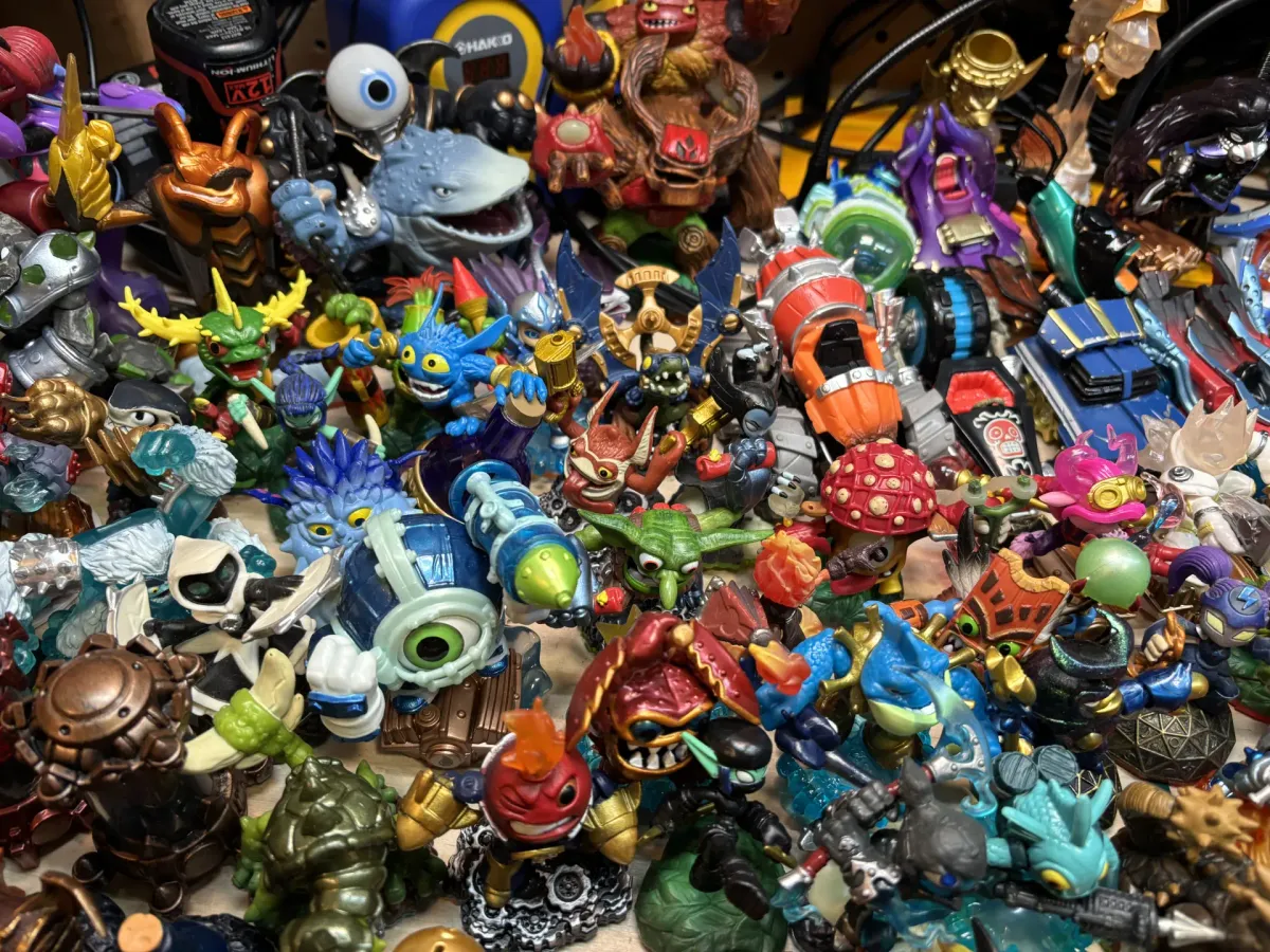 The Hardware Behind Skylanders, a Teardown