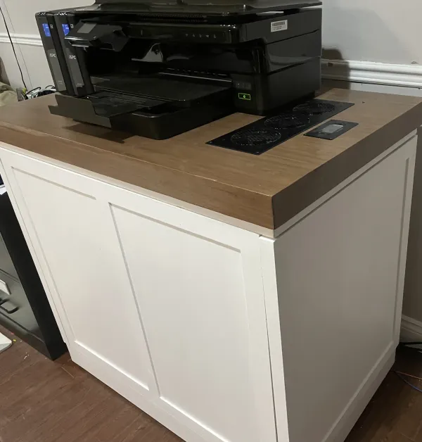 How Can You Build a Silent Server Cabinet for Your HomeLab?